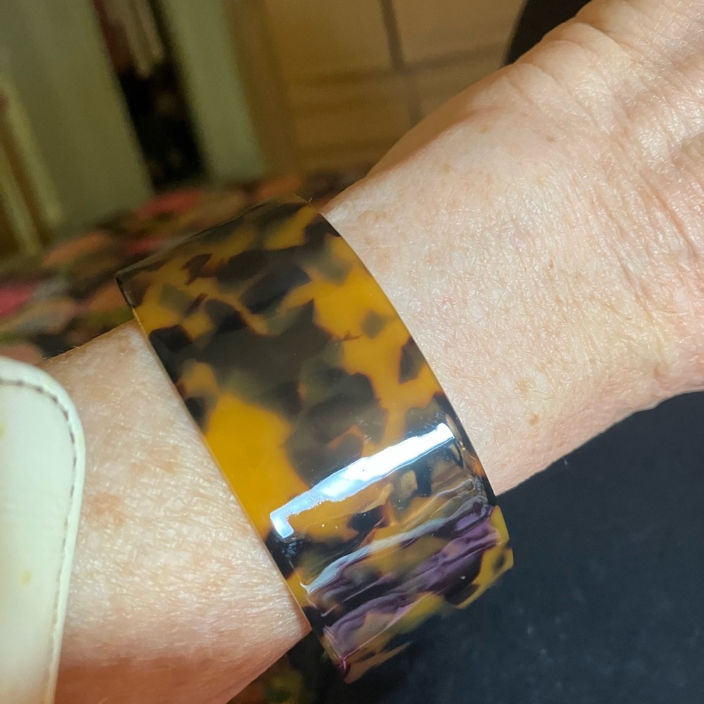 Cuff , bangle bracelet, vintage lucite tortoise jungle pattern